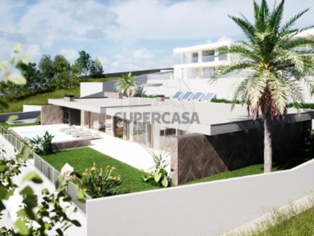Moradia T3 em Calheta
