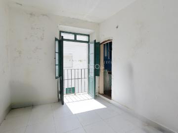 MORADIA T2 EM CAMPO MAIOR — INVESTIMENTO COM POTENCIAL