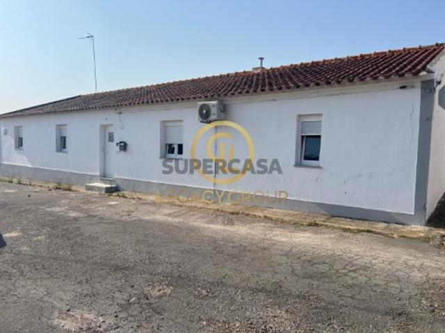 Moradia T3 em Castro Verde e Casével