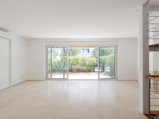 Moradia T3 em condomínio com piscina, Birre, Cascais 0m² Cascais e Estoril