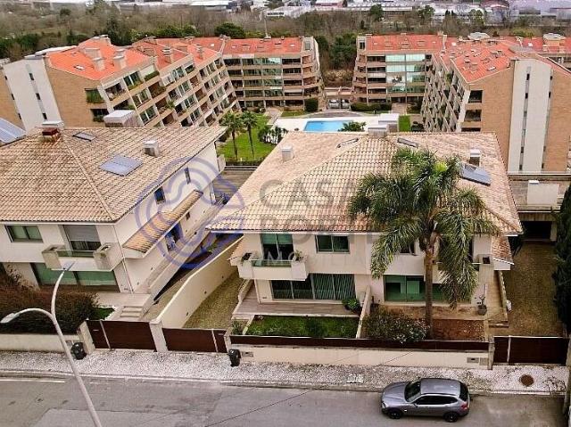 Moradia T3 em condomínio com piscina em São João da Madeira 519m² São João Da Madeira