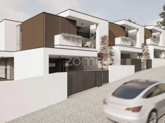 Moradia T3 em Construção Vale S. Martinho