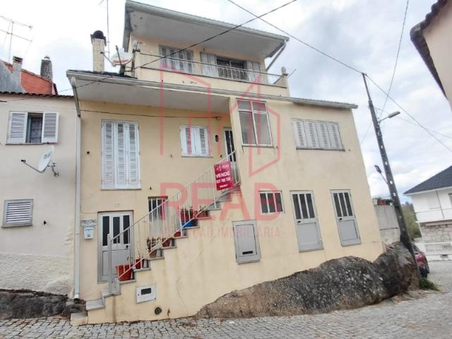 Moradia T3 em Coruche, Aguiar da Beira