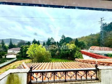 Creixomil, Guimarães, Distrito de Braga