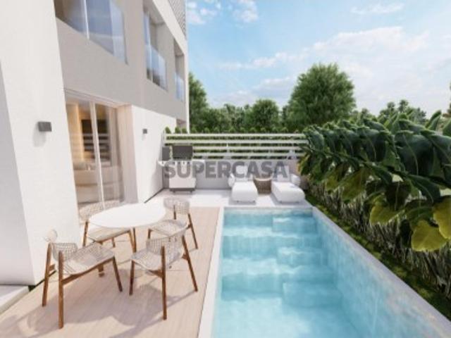 Moradia Geminada T3+1 com Piscina Privativa | Fernão Ferro