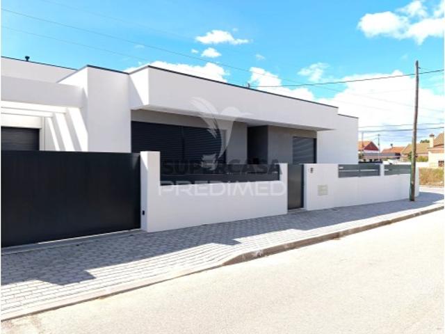 Moradia T3 em Fernão Ferro