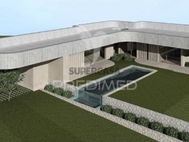 Moradia T5 em Fernão Ferro