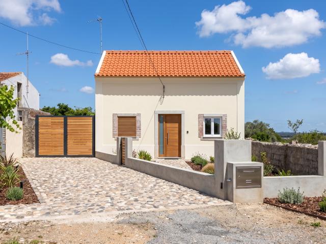 Moradia T3 em Gatões, Portugal