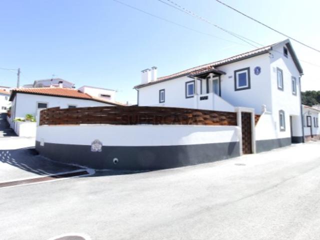 Moradia T3 em Juncal