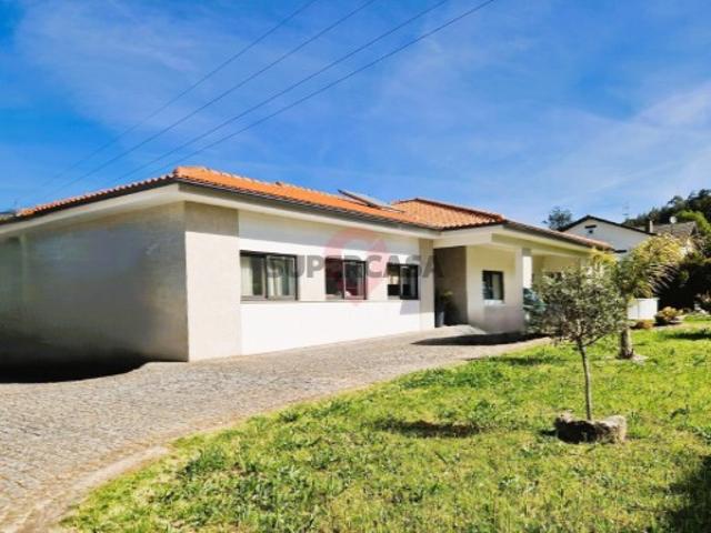 Moradia T3 em Longos Vales