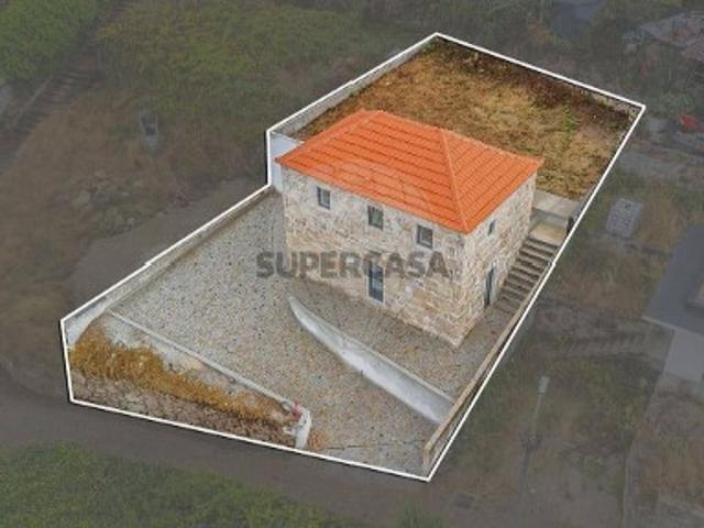 Moradia T3 em Paço de Sousa