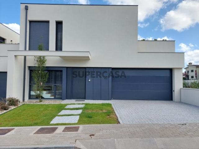 Moradia T3 em Palmeira 3 suites