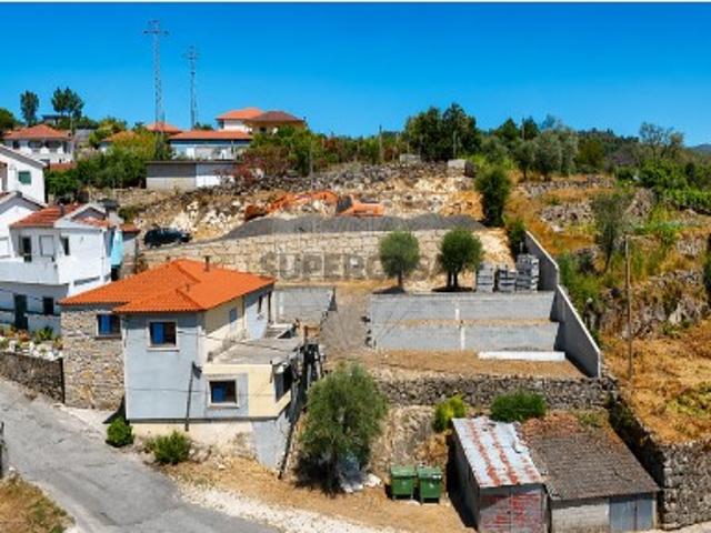 Moradia T3 em Pedraça