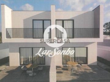 Moradia T3 em Perelhal