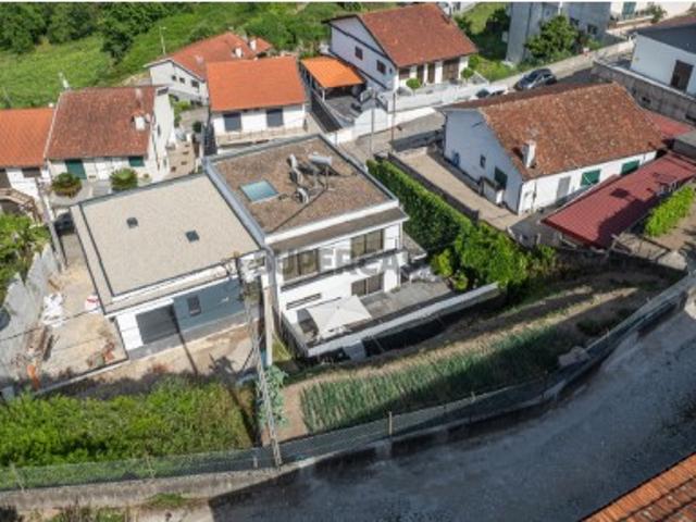 Moradia T3 em Pombeiro de Ribavizela, Felgueiras