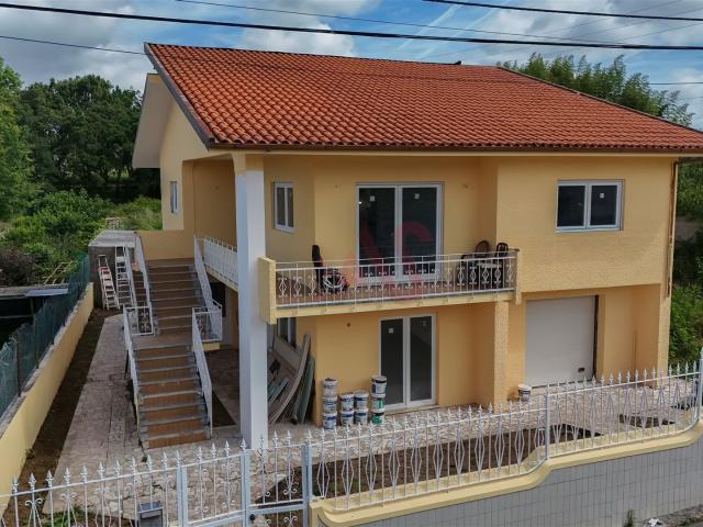 Moradia T3 em remodelação em Santa Maria de Lamas, Santa Mar. 169m² Santa Maria De Lamas