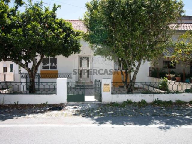 Moradia T3 em Ribeira de Nisa e Carreiras