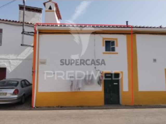 Moradia T3 em Ribeira de Nisa e Carreiras