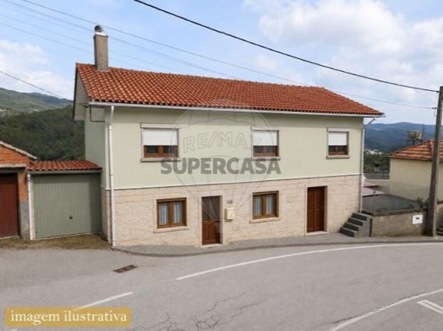 Moradia T3 em Roge