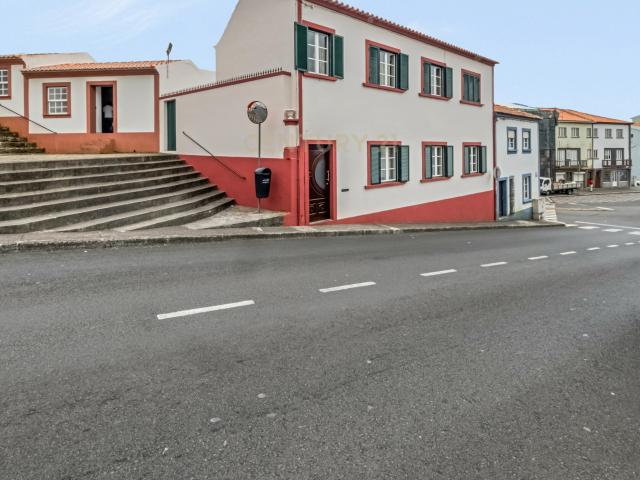 Moradia T3 em São Bento Angra do Heroísmo