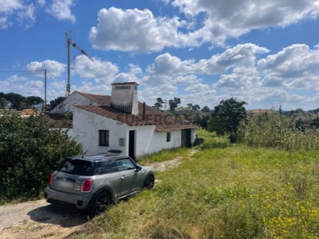 Moradia T3 em São João Baptista e Santa Maria dos Olivais