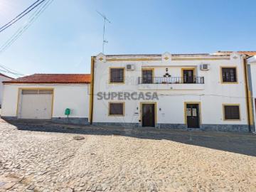 Moradia T3 em São Manços e São Vicente do Pigeiro