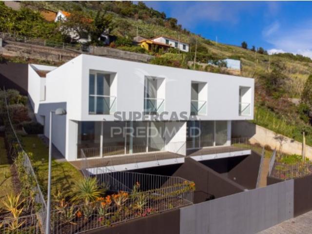 Moradia T3 em São Martinho