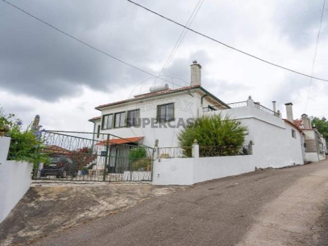 Moradia T3 em São Miguel de Poiares