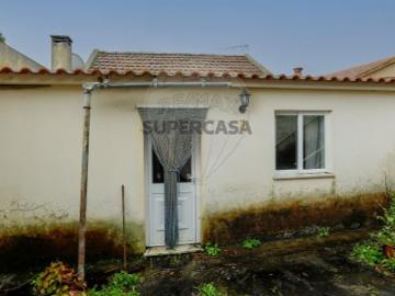 Moradia T3 em Salir de Matos