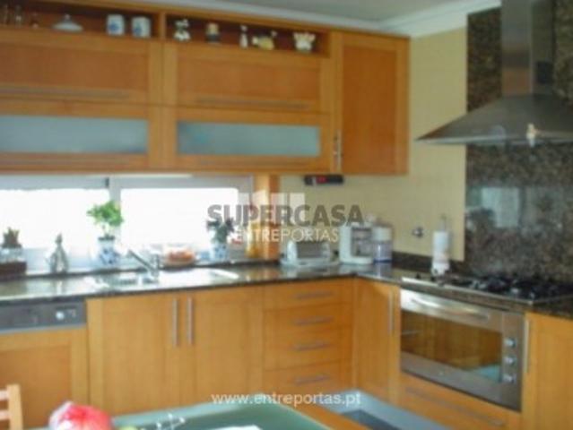 Moradia T3 em Santa Maria Maior e Monserrate e Meadela