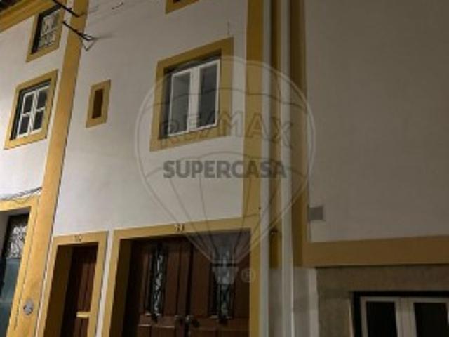 Moradia T3 em Santa Maria da Devesa