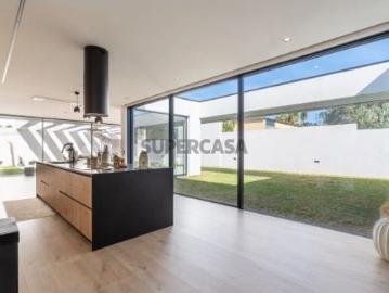 Moradia T3 em Santa Maria da Feira, Travanca, Sanfins e Espargo