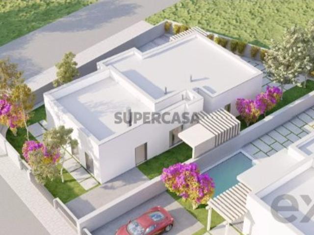 Moradia T3 em Santa Maria, São Pedro e Sobral da Lagoa