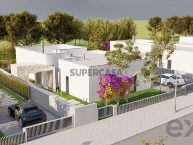 Moradia T3 em Santa Maria, São Pedro e Sobral da Lagoa