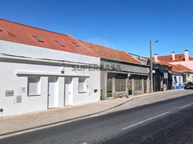 Moradia T3 em Santo António da Charneca