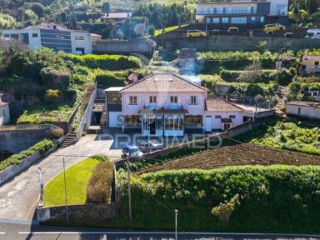 Moradia T3 em Santo António da Serra