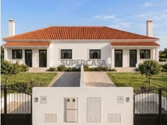 Moradia T3 em Santo Estevão