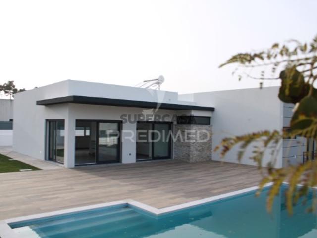 Moradia T3 em Sesimbra Castelo