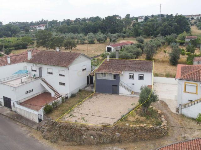Moradia T3 em Serpins, Lousã Oportunidade Única!