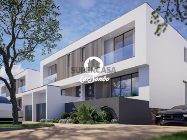 Moradia T3 em Silva