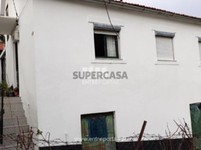 Moradia T3 em Teixeira e Teixeiró