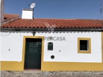 Moradia T2 em Terena São Pedro