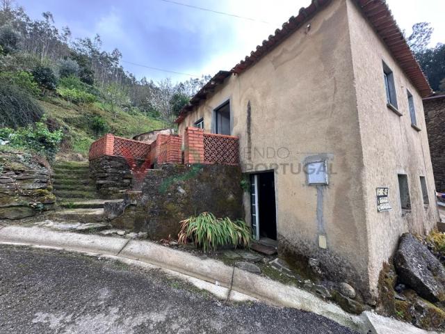 MORADIA T3 EM TONDELA NA RUA ALÉM DA PONTE
