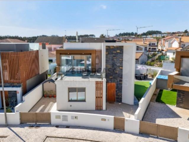 Moradia T4 em Tornada e Salir do Porto