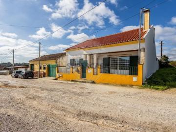 Moradia T3 em Vila Chã de Ourique