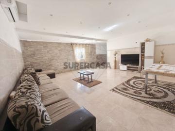 Moradia T3 em Vila de Frades