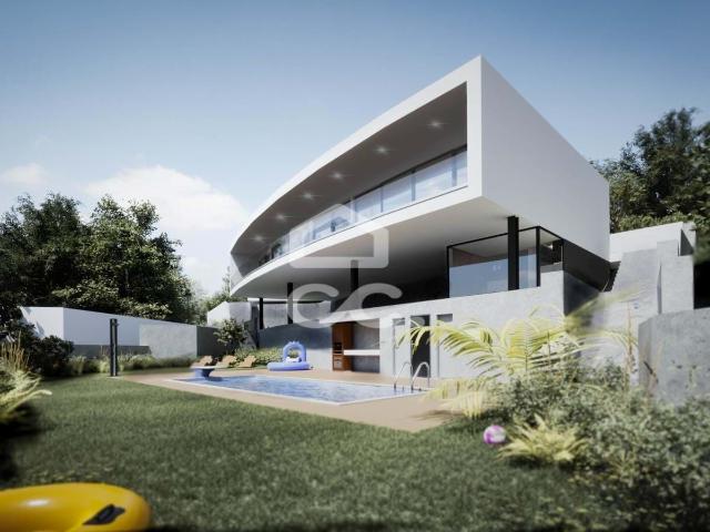 MORADIA T3 EM VILA DE PUNHE