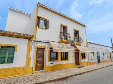 Moradia T3 em Zona Central de Vila Nova de são Bento 156m² Aldeia Nova De São Bento