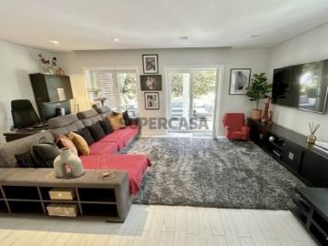 Moradia T3 + Escritório com Piscina na Maia