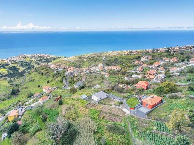 ? Moradia T3 – Estreito da Calheta, 347 000,00 € ? 134m² Estreito Da Calheta